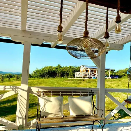 Bohemian Eco At Balaton Kisapati